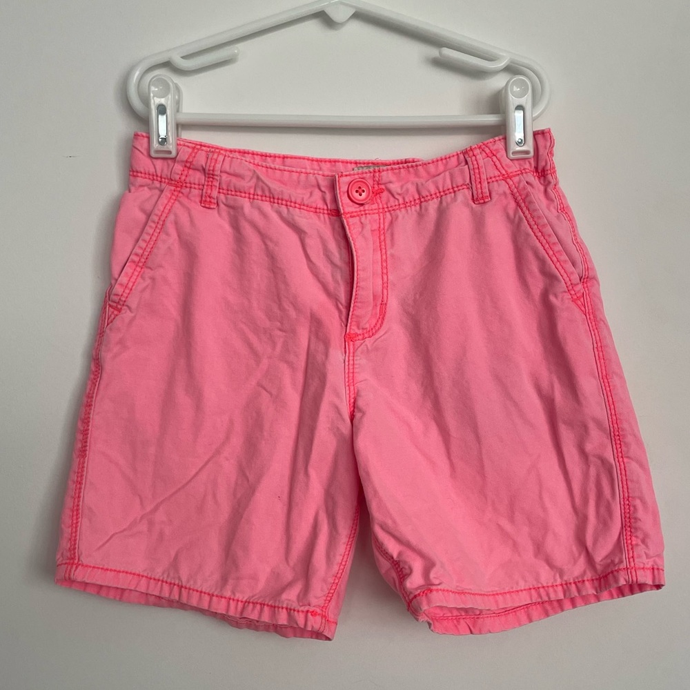 Girls pink jean shorts 2 pockets.
